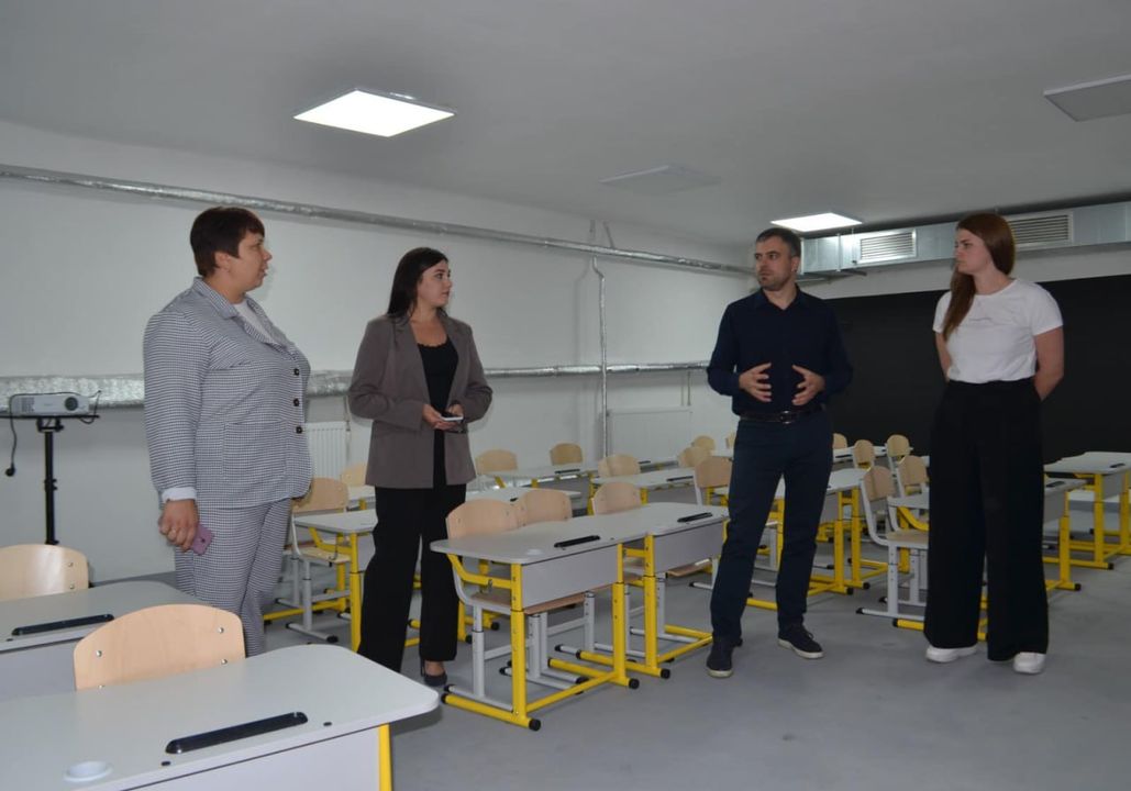Укриття на 250 учнів Холминської школи відремонтувала й облаштувала міжнародна гуманітарна організація &laquo;Людина у скруті&raquo;