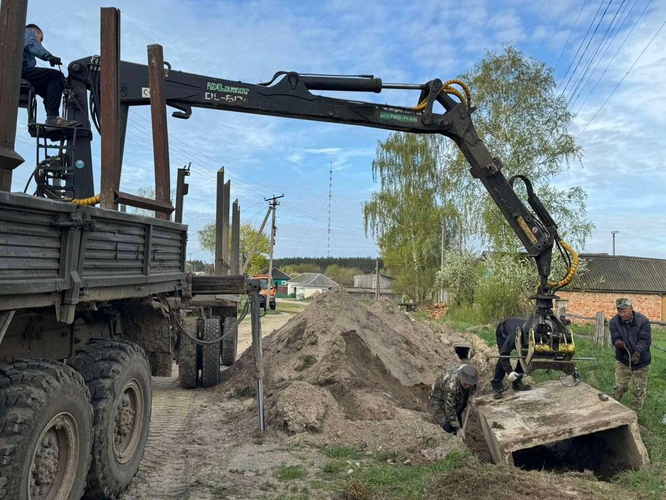 На вулицях Холмів з’явились траншеї для водостоків