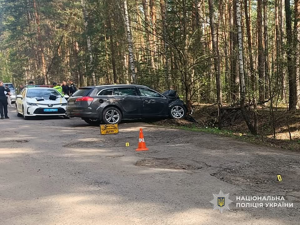 Аварія на трасі Холми-Хлоп&rsquo;яники: водійка та двоє малолітніх дітей госпіталізовані