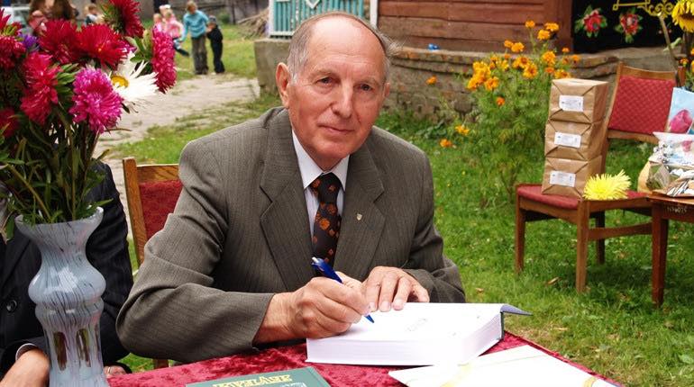 П&rsquo;ять років від дня смерті краєзнавця Василя Устименка
