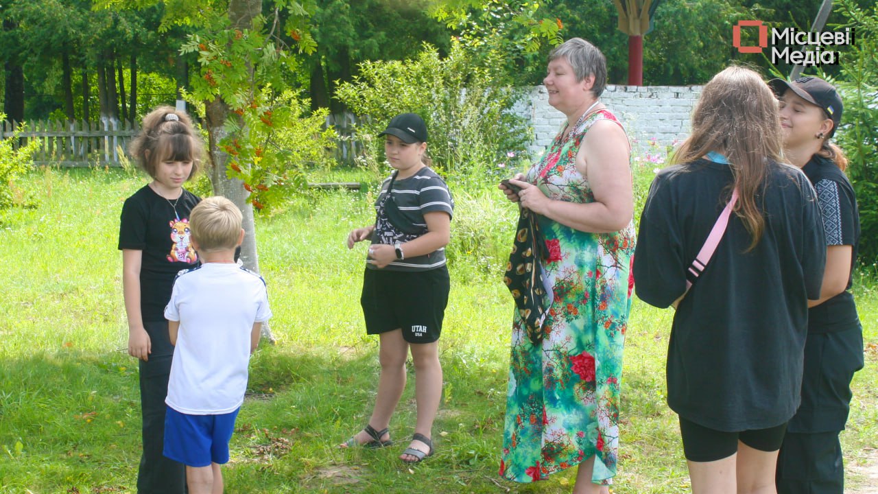 ФОТОФАКТ. У суботу в Холминський публічній бібліотеці відбулося бліц-опитування &ldquo;Світ дитячих запитань&rdquo;