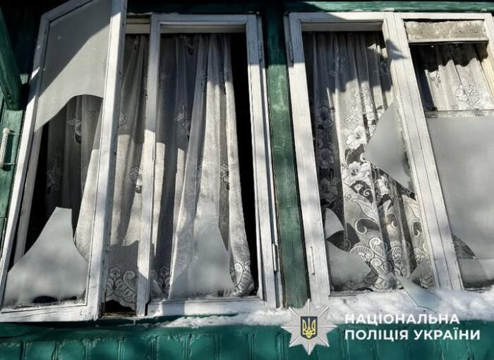 Побиті фасади та вікна: ворожі дрони атакували село на Корюківщині