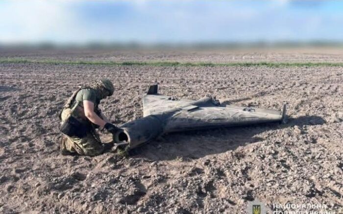 Вибухотехніки поліції знешкодили бойову частину ворожого БпЛА у Корюківському районі